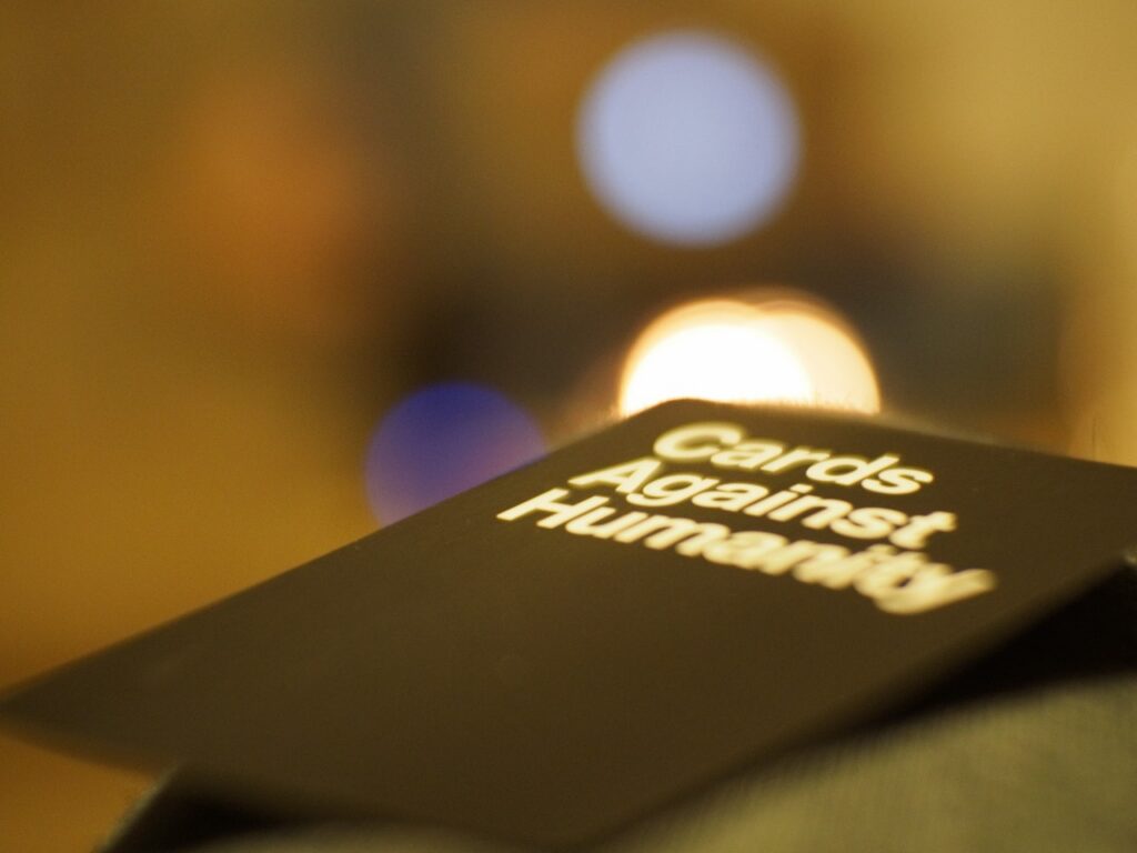 cards against humanity game-it